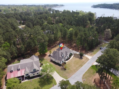 Custom home in a gated waterfront, golf community in NC - image 2