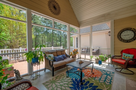 Custom home in a gated waterfront, golf community in NC - image 26