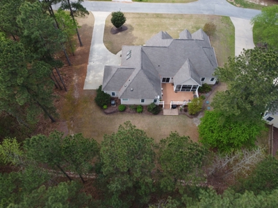 Custom home in a gated waterfront, golf community in NC - image 6