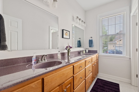 Custom home in a gated waterfront, golf community in NC - image 30