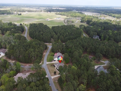 Custom home in a gated waterfront, golf community in NC - image 5