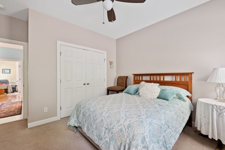 Custom home in a gated waterfront, golf community in NC - image 33