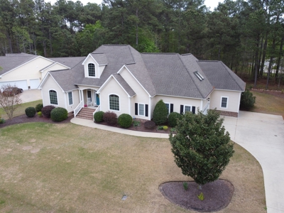 Custom home in a gated waterfront, golf community in NC - image 15
