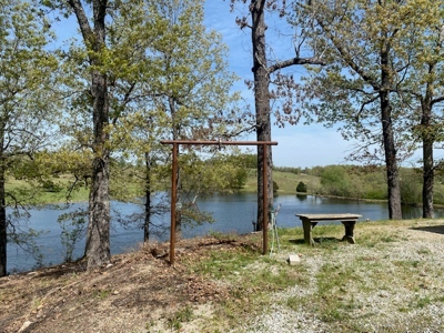 Ozarks Cattle Ranch With Lake And Cabin Near Salem Arkansas - image 36