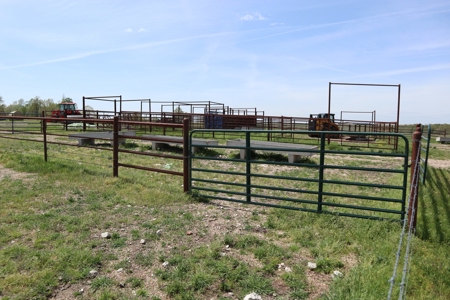Ozarks Cattle Ranch With Lake And Cabin Near Salem Arkansas - image 7