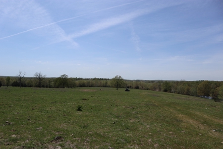 Ozarks Cattle Ranch With Lake And Cabin Near Salem Arkansas - image 23