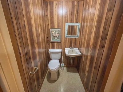 Commercial Office Space for Sale McComb MS - image 12