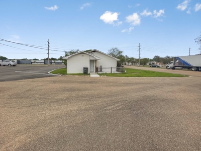 Commercial Office Space for Sale McComb MS - image 42
