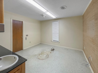 Commercial Office Space for Sale McComb MS - image 23