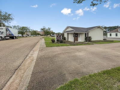 Commercial Office Space for Sale McComb MS - image 3