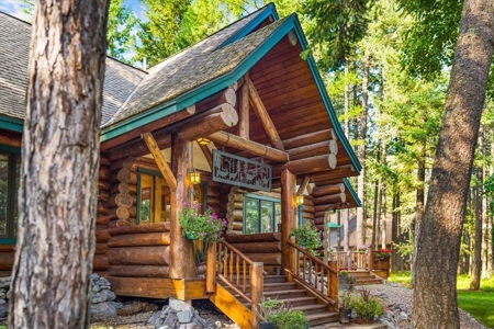 Whitefish Luxury Log Home For Sale - image 3