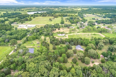 Country Home for Sale in Canton, Texas - image 9