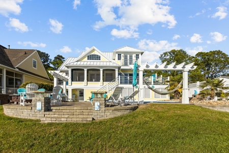 Riverfront Home with Extra Lot for Sale on the Pamlico River - image 9