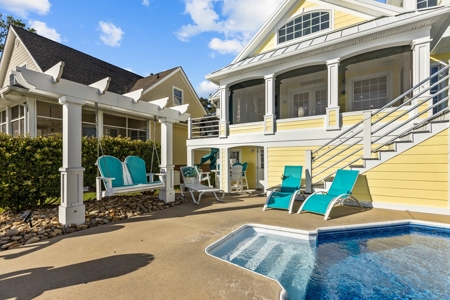 Riverfront Home with Extra Lot for Sale on the Pamlico River - image 6