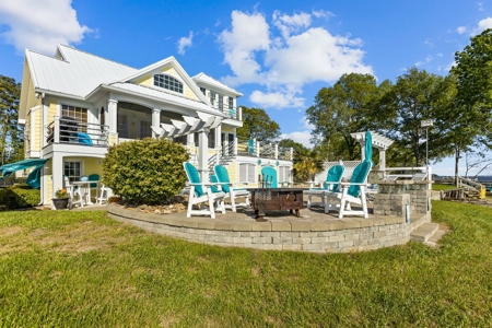 Riverfront Home with Extra Lot for Sale on the Pamlico River - image 19