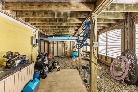 Riverfront Home with Extra Lot for Sale on the Pamlico River - image 36