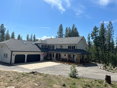 Montana Mountain Farmhouse on 10 Treed Acres - image 31