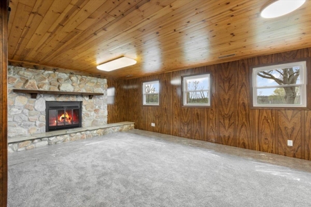 Home For Sale With An Acrage ! - image 28