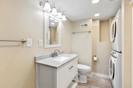 Home For Sale With An Acrage ! - image 21