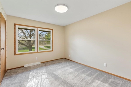 Home For Sale With An Acrage ! - image 15