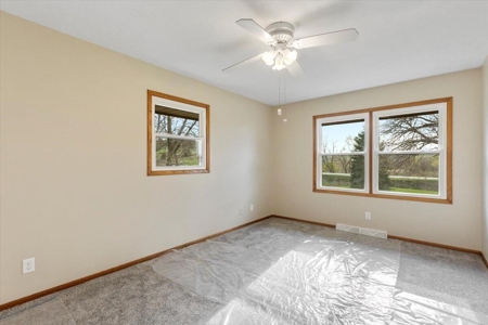 Home For Sale With An Acrage ! - image 17