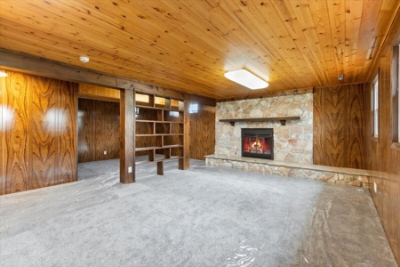 Home For Sale With An Acrage ! - image 25