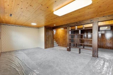 Home For Sale With An Acrage ! - image 26