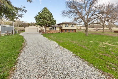 Home For Sale With An Acrage ! - image 5