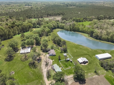 1250 Acre Timberland Lodge on the Tickfaw River South MS - image 1