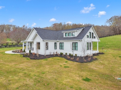 Beautiful Land and Estate in Williamson County - image 4