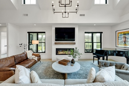Beautiful Land and Estate in Williamson County - image 16