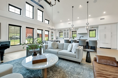 Beautiful Land and Estate in Williamson County - image 14