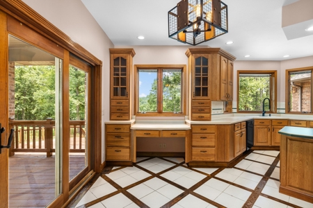 Piedmont MO Country Home and Land for sale - image 28