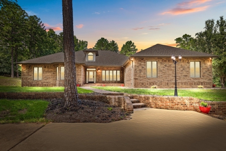 Piedmont MO Country Home and Land for sale - image 12