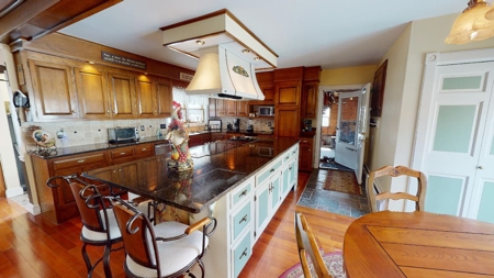 Lakefront Home on Long Lake - image 16