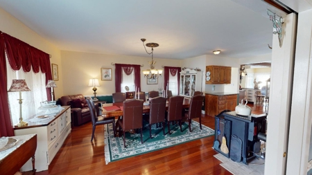 Lakefront Home on Long Lake - image 22