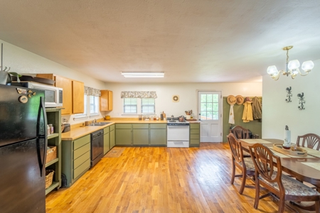 Ozarks Hobby Farm Near Salem Arkansas - image 2