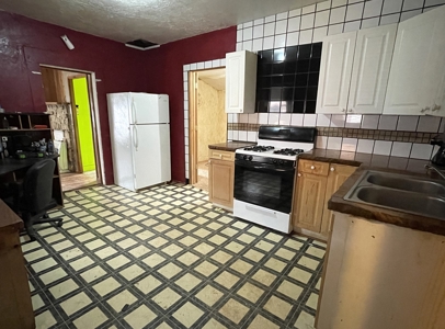 Clinton, OK Home for Sale, Auction in Custer County - image 6