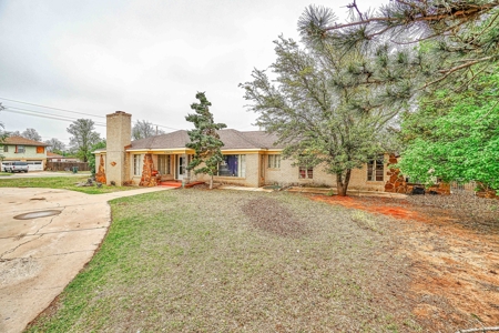 Custer County Home for Sale, Clinton, OK Auction - image 3
