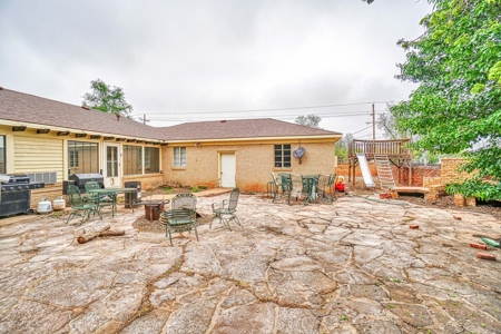 Custer County Home for Sale, Clinton, OK Auction - image 34