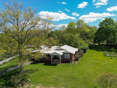 Historic Brick Home For Sale In Rural Retreat VA - image 2
