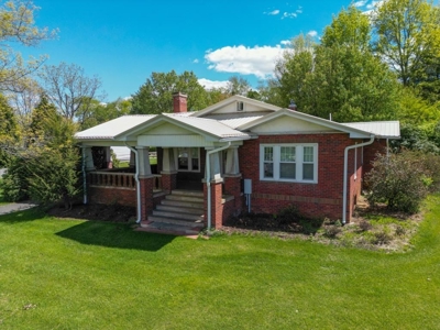 Historic Brick Home For Sale In Rural Retreat VA - image 4