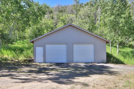 Mountain Home with Acreage and Irrigation in Collbran, CO - image 14