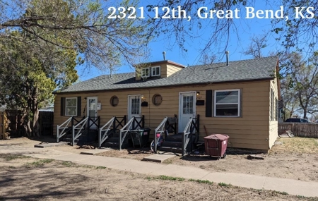 Real Estate Auction, Tri-Plex,  Great Bend, Kansas - image 1