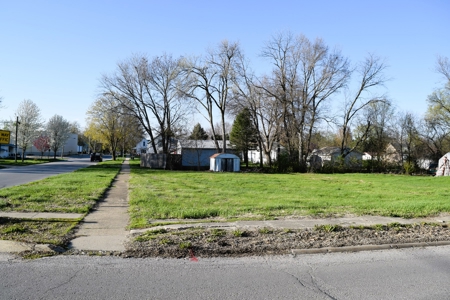 Level Corner Residential Lot in Harlan,  Iowa, Shelby County - image 1