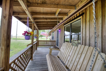 3BR, 2BA home wit 2-story barn on 5.79 acres! Arcadia, FL - image 4