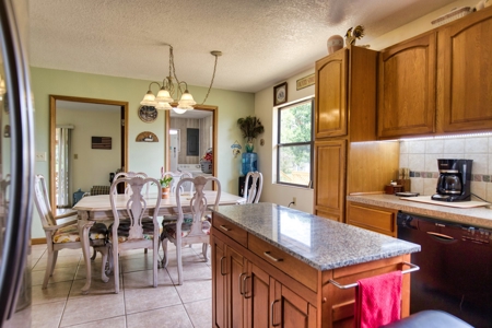 3BR, 2BA home wit 2-story barn on 5.79 acres! Arcadia, FL - image 25