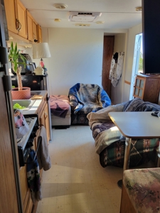 Remote off grid 13 acres property - image 15