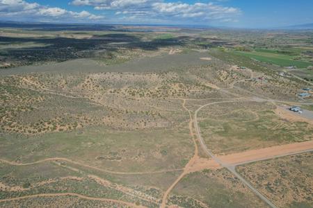 Montrose Colorado Custom Home On Acreage - image 12