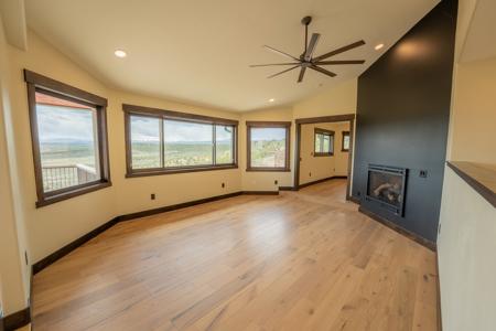 Montrose Colorado Custom Home On Acreage - image 15